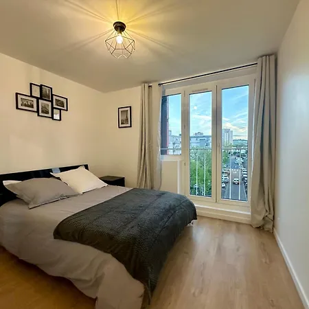 Spacious For 7 People Near La Defense *