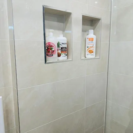 Spacious For 7 People Near La Defense Apartment *