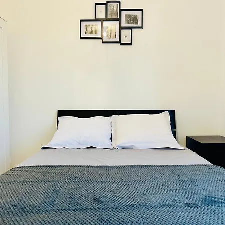 Spacious For 7 People Near La Defense Nanterre